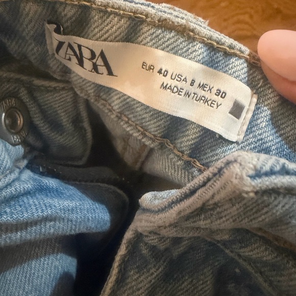 Zara Classic Blue Denim Jeans - Picture 5 of 8
